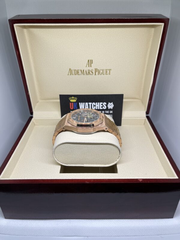 Audemars Piguet Royal Oak Chronograph Blue Dial Full Rose Gold 41mm (5)