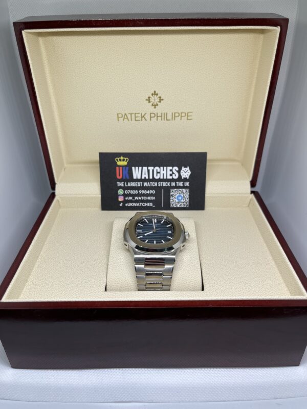 Patek Philippe Nautilus Blue Dial Stainless Steel 40mm (1)