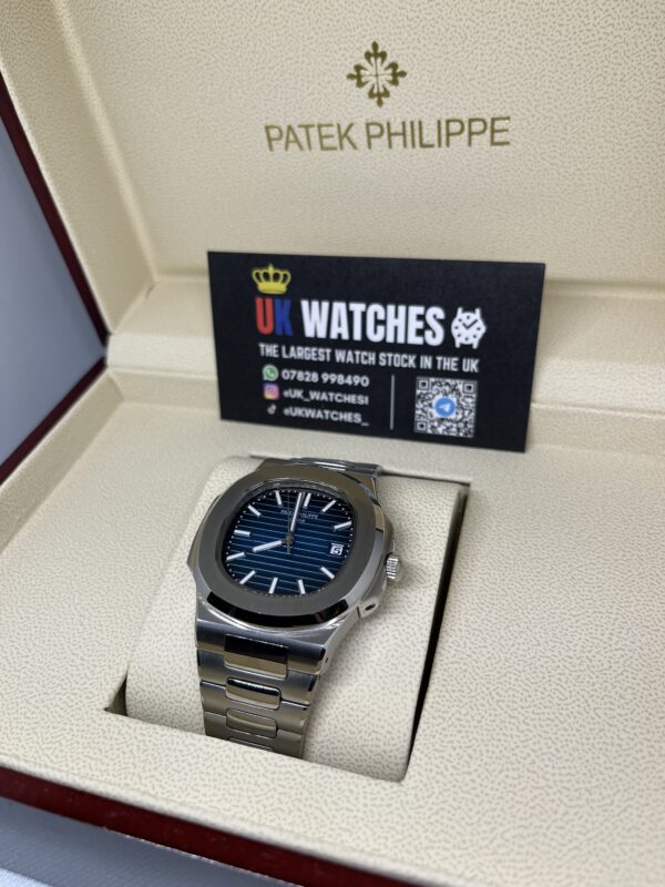 Patek Philippe Nautilus Blue Dial Stainless Steel 40mm (2)(