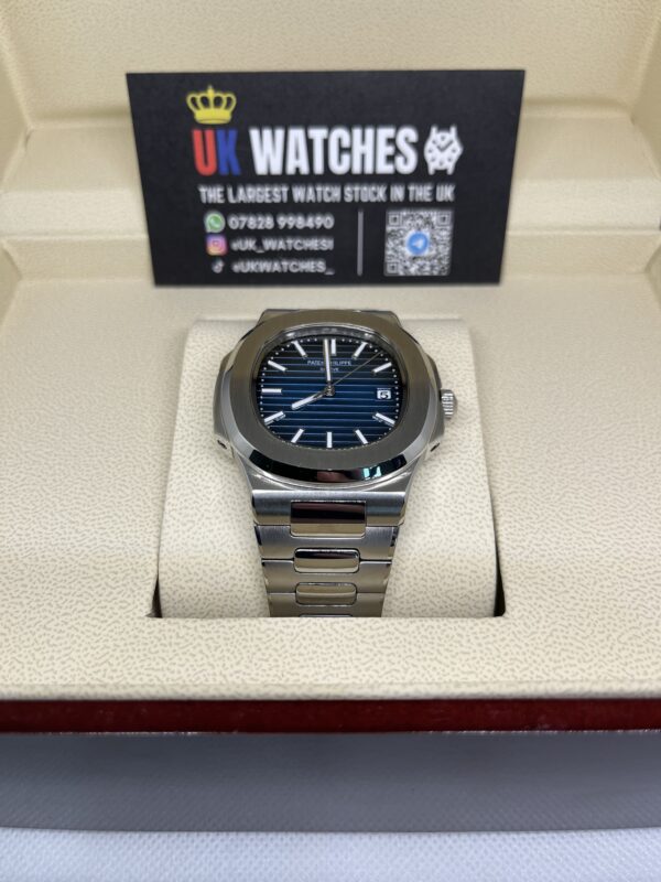 Patek Philippe Nautilus Blue Dial Stainless Steel 40mm (4)