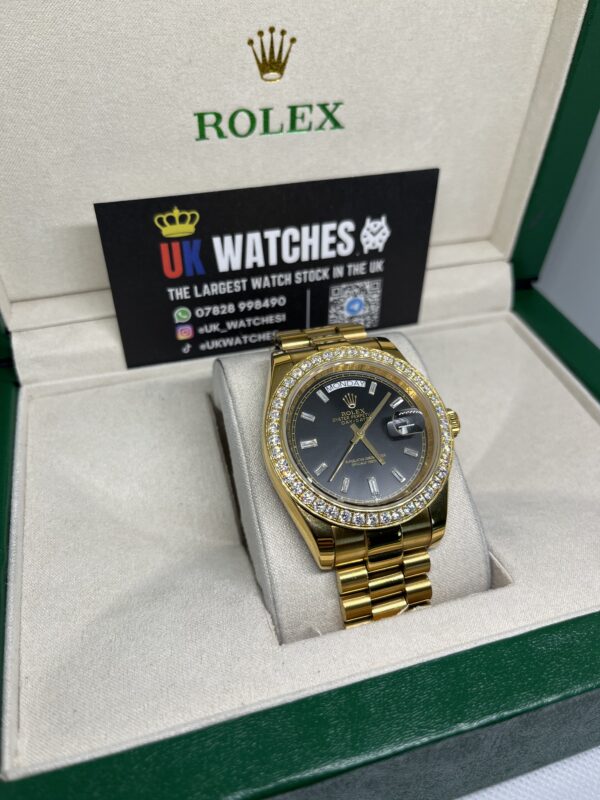 Rolex Day-Date Black Baguette RBR Diamond Bezel Full Yellow Gold 40mm (3)
