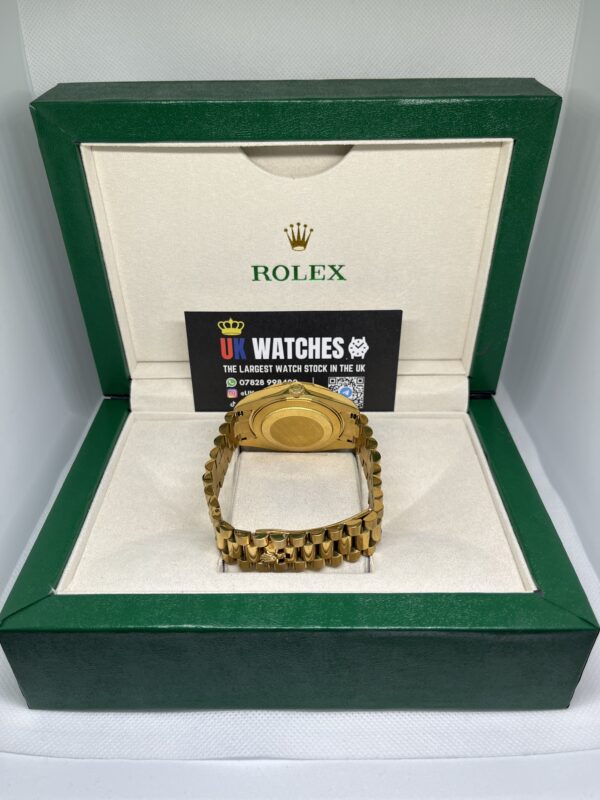 Rolex Day-Date ‘Champagne' Dial RBR Diamond Bezel Full Yellow Gold 40mm (7)