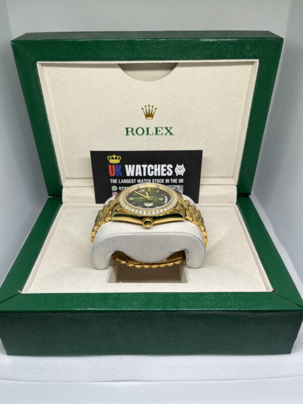 Rolex Day-Date Green Ombre RBR Diamond Bezel Full Yellow Gold 40mm (6)