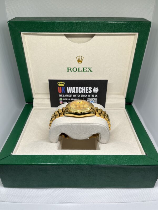 Rolex Lady Datejust ‘Champagne' Diamond Dial Full Yellow Gold Presidental 31mm (5)