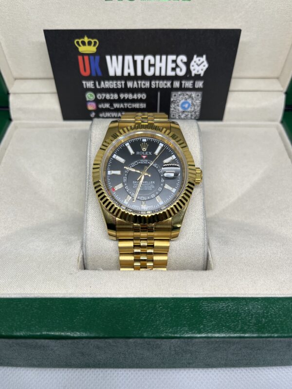 Rolex Sky-Dweller Black Dial Full Yellow Gold 42mm (4)