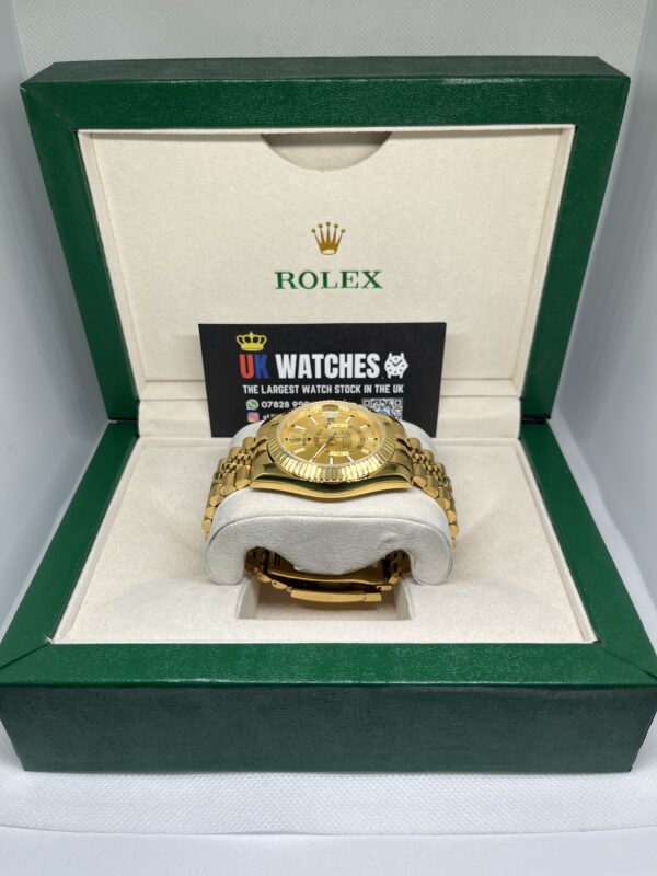 Rolex Sky-Dweller ‘Champagne' Dial Full Yellow Gold 42mm (5)
