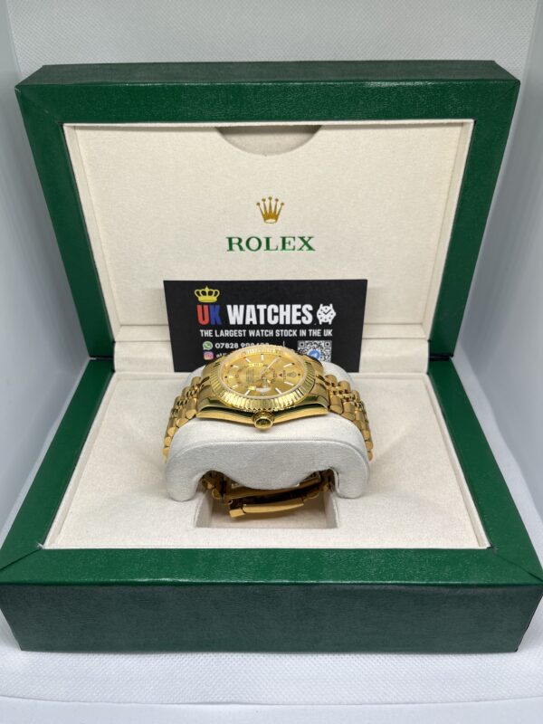 Rolex Sky-Dweller ‘Champagne' Dial Full Yellow Gold 42mm (6)