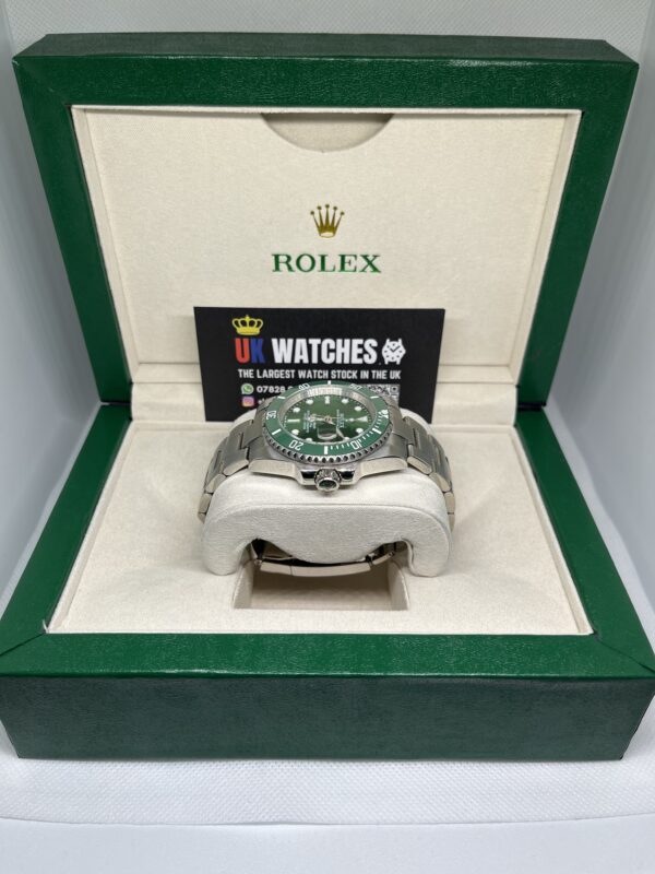 Rolex Submariner ‘Hulk' Stainless Steel 41mm (6)