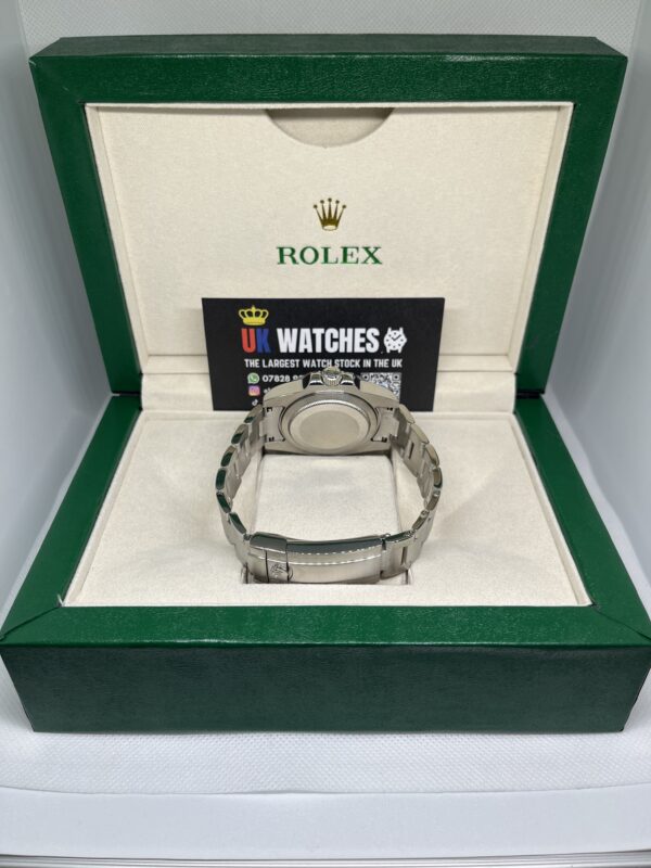 Rolex Submariner ‘Hulk' Stainless Steel 41mm (7)